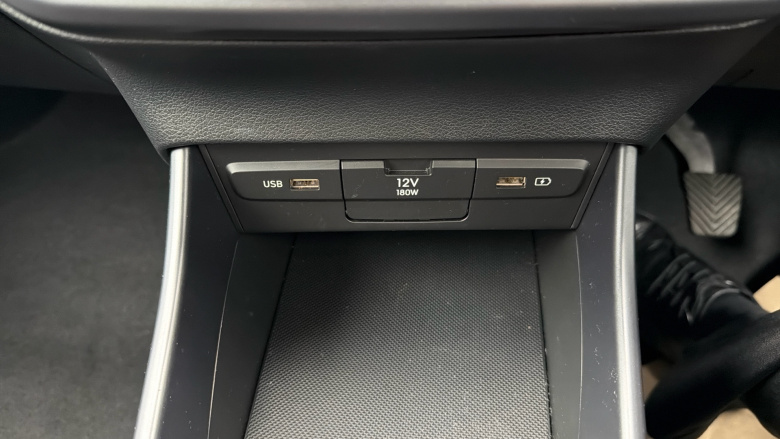 Hyundai i20 1.0T GDi 48V MHD SE Connect 5dr Petrol Hatchback